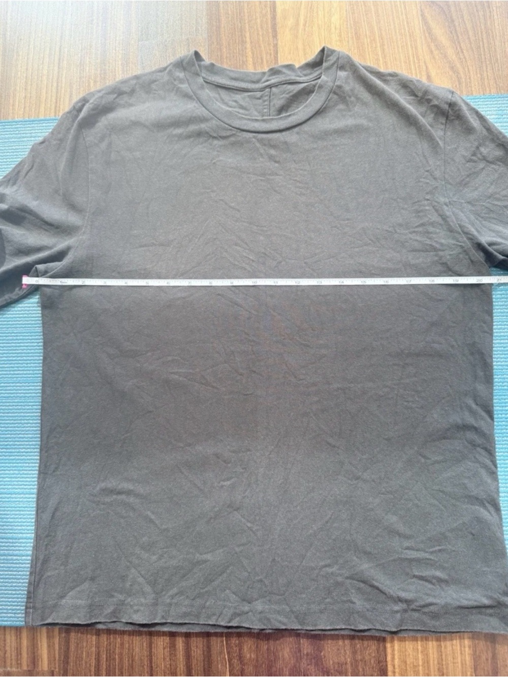 The Row Short Sleeve Tee in Charcoal